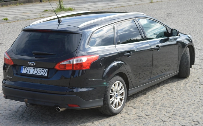 Ford Focus cena 27800 przebieg: 282100, rok produkcji 2011 z Wąchock małe 562